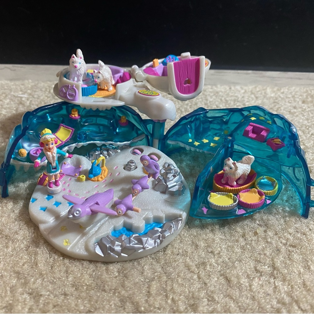 Polly pocket Mattel arctic pets